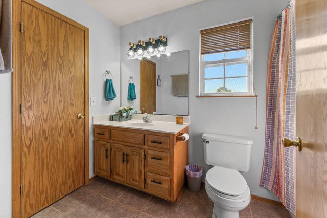 202 Brookside Drive, Seymour, MO 65746