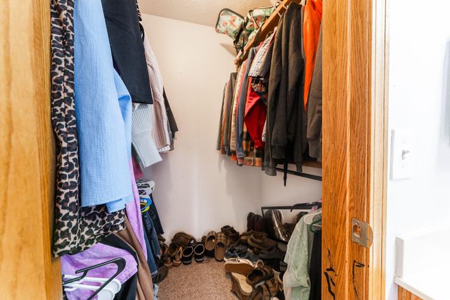 202 Brookside Drive, Seymour, MO 65746