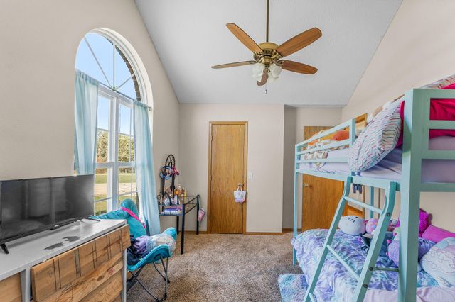 202 Brookside Drive, Seymour, MO 65746