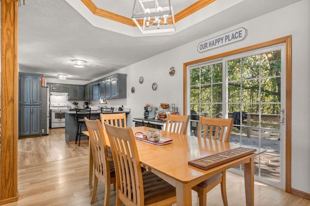 202 Brookside Drive, Seymour, MO 65746