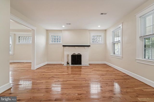 3911 CHATHAM RD, Baltimore, MD 21207