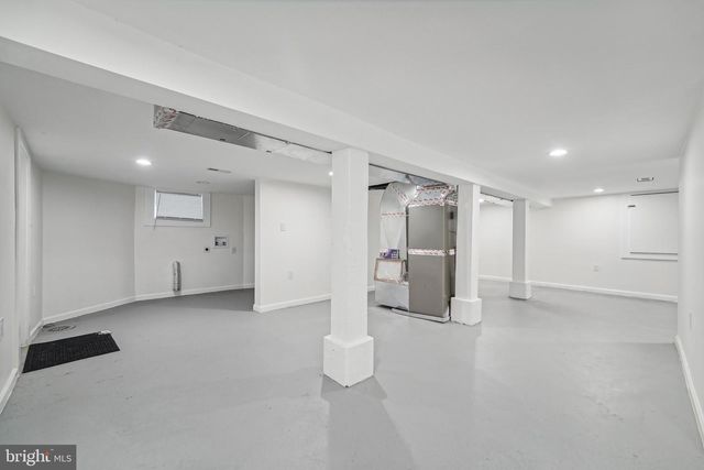 3911 CHATHAM RD, Baltimore, MD 21207