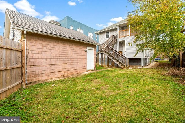 3911 CHATHAM RD, Baltimore, MD 21207