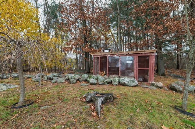 92 Mercury St, Weymouth, MA 02188