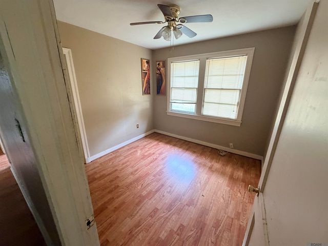 2465 Honeysuckle Ave, Baton Rouge, LA 70808