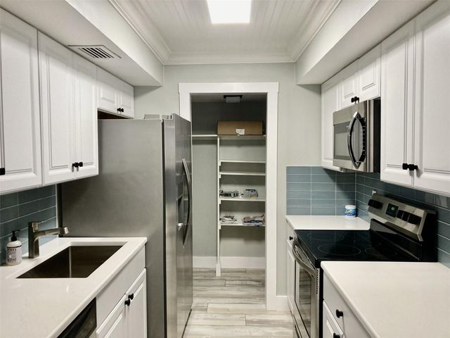 6114 43RD STREET W 103E, Bradenton, FL 34210