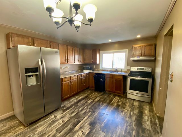 201 McComas Ave, Barboursville, WV 25504