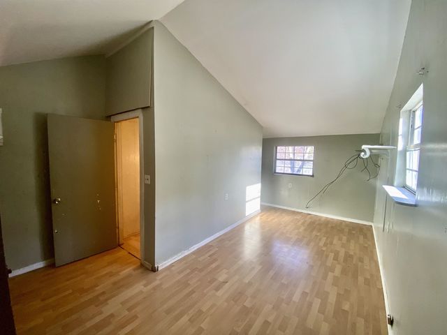 201 McComas Ave, Barboursville, WV 25504