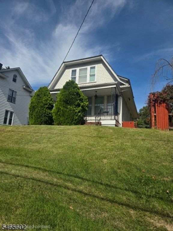 80 Freeman St, Woodbridge Twp., NJ 07095 — exterior