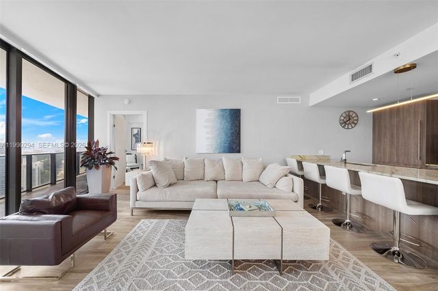 801 S Miami Ave 3504, Miami, FL 33130