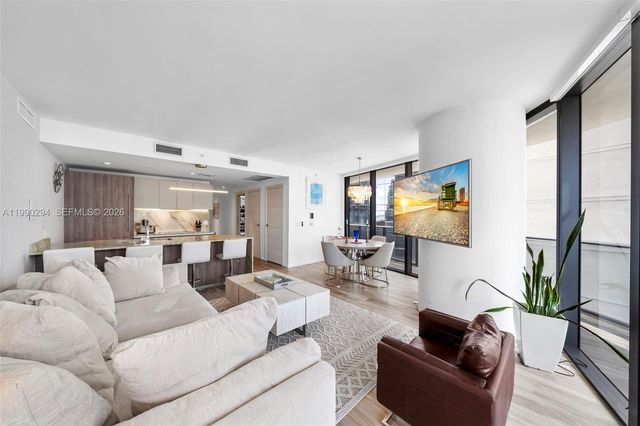 801 S Miami Ave 3504, Miami, FL 33130