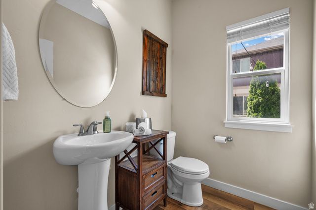 955 W DELOREAN LN, Midvale, UT 84047