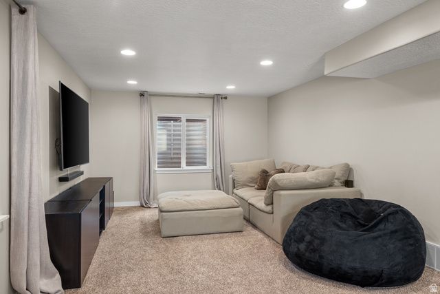 955 W DELOREAN LN, Midvale, UT 84047