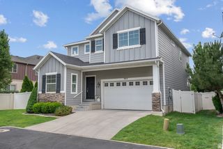 955 W DELOREAN LN, Midvale, UT 84047