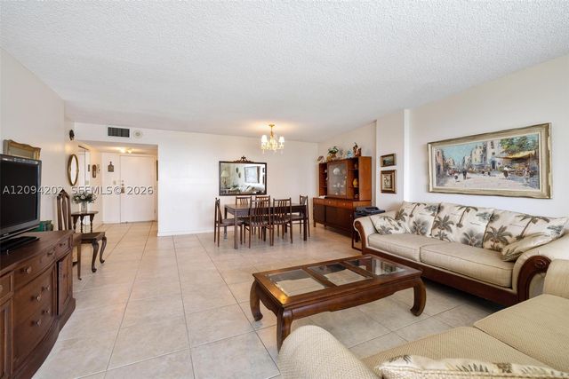 3800 S Ocean Dr 516, Hollywood, FL 33019