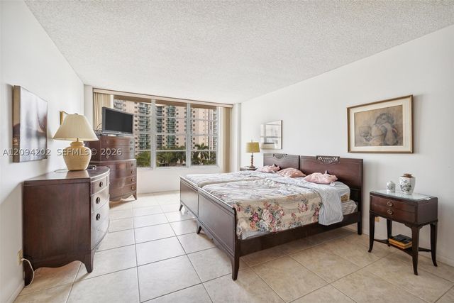 3800 S Ocean Dr 516, Hollywood, FL 33019