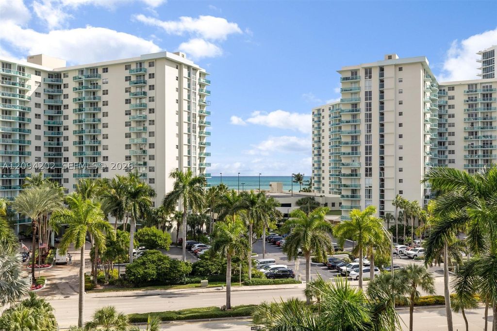 3800 S Ocean Dr 516, Hollywood, FL 33019