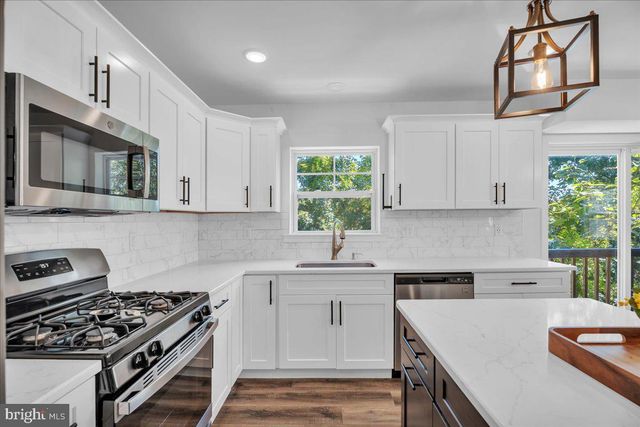 16 CLARO AVE, Sewell, NJ 08080