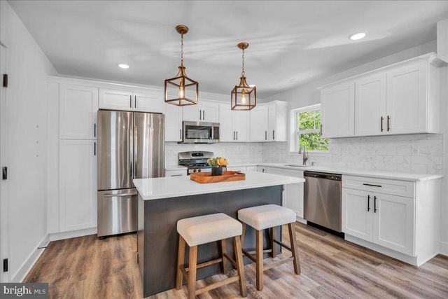 16 CLARO AVE, Sewell, NJ 08080
