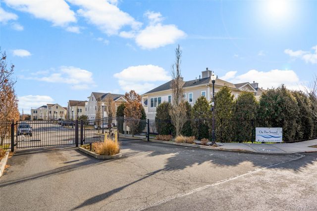 72 Island Point 72, Bronx, NY 10464