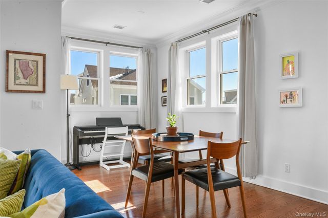 72 Island Point 72, Bronx, NY 10464