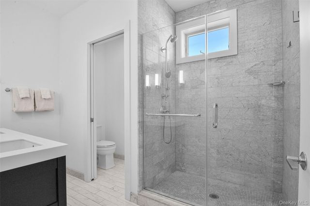 72 Island Point 72, Bronx, NY 10464