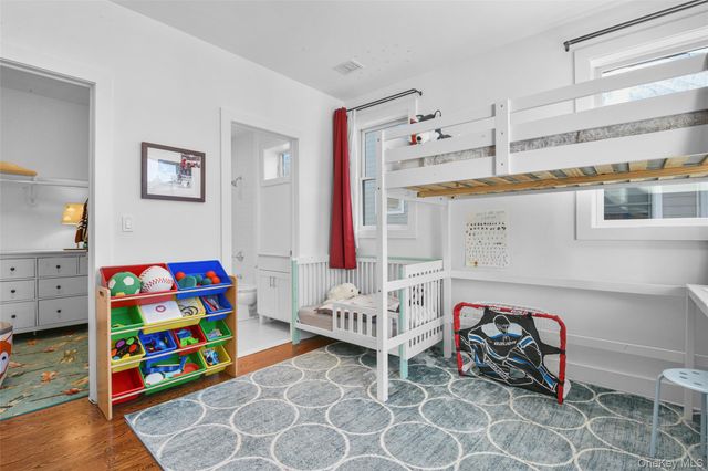 72 Island Point 72, Bronx, NY 10464