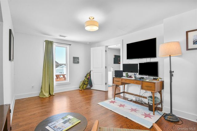 72 Island Point 72, Bronx, NY 10464