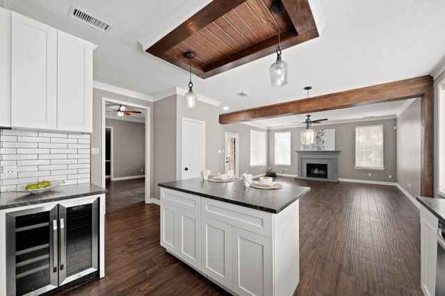 1207 Wildewood Court, Sugar Land, TX 77479