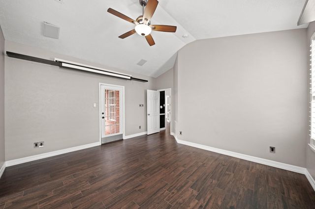 1207 Wildewood Court, Sugar Land, TX 77479