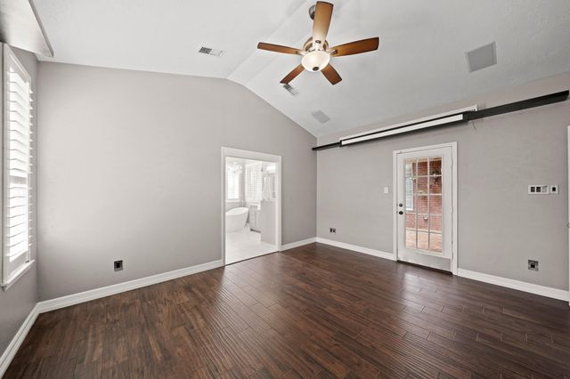 1207 Wildewood Court, Sugar Land, TX 77479