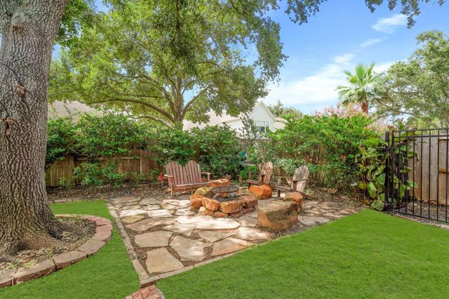 1207 Wildewood Court, Sugar Land, TX 77479