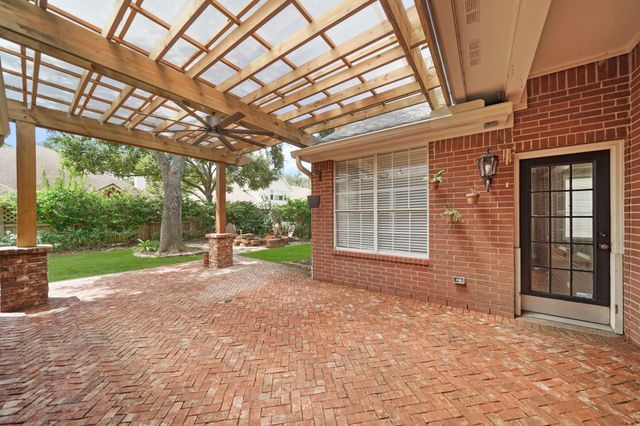 1207 Wildewood Court, Sugar Land, TX 77479