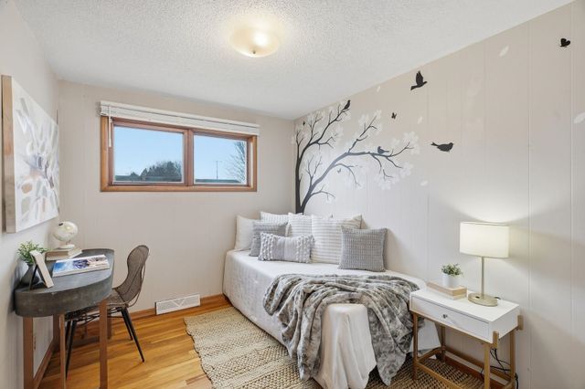 11822 E 15th Ave, Spokane Valley, WA 99206