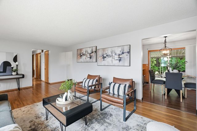 11822 E 15th Ave, Spokane Valley, WA 99206