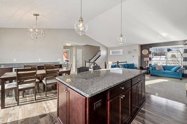 5357 Credit River Road SE, Prior Lake, MN 55372