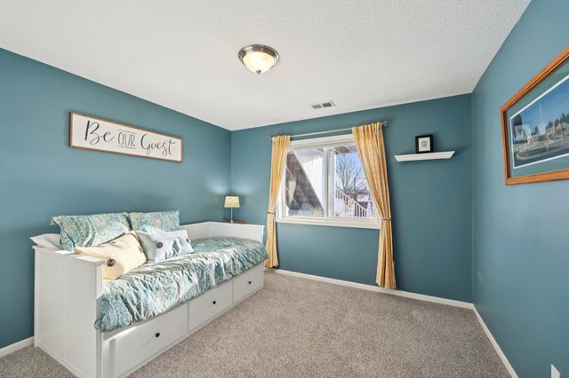 5357 Credit River Road SE, Prior Lake, MN 55372