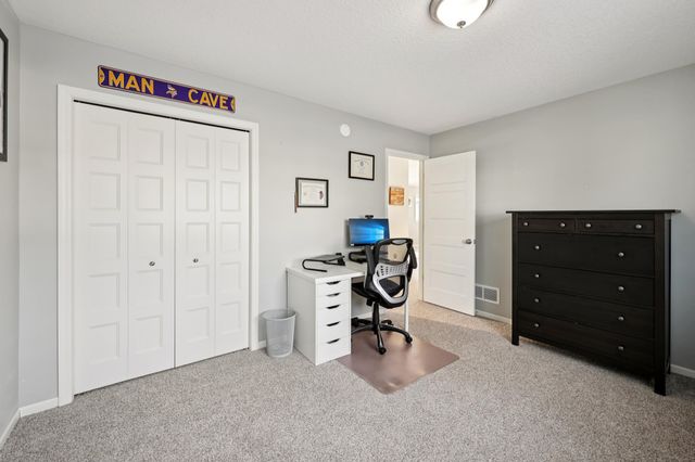 5357 Credit River Road SE, Prior Lake, MN 55372