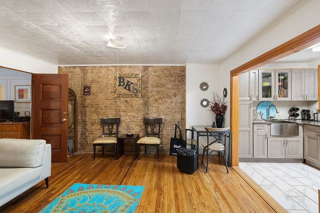 109 Lincoln Place, New York City, NY 11217