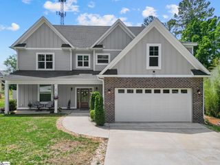 101 S Valley Lane, Greenville, SC 29611