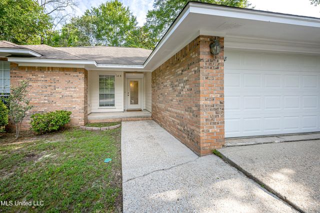 108 Water Oaks Cove, Ocean Springs, MS 39564
