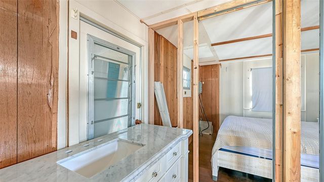 36 TWIN SHORES BOULEVARD, Longboat Key, FL 34228