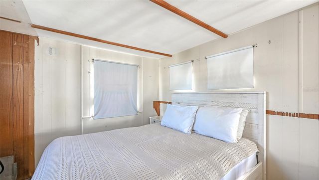 36 TWIN SHORES BOULEVARD, Longboat Key, FL 34228