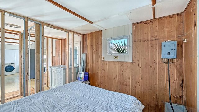 36 TWIN SHORES BOULEVARD, Longboat Key, FL 34228