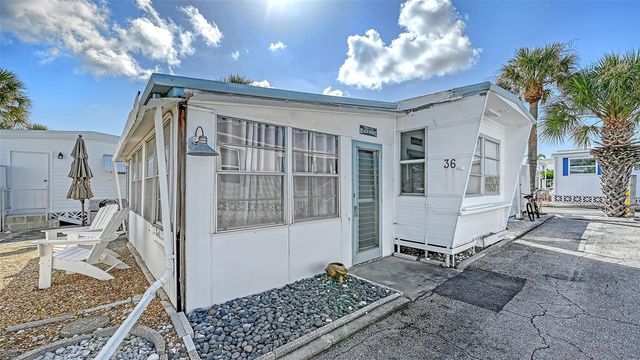 36 TWIN SHORES BOULEVARD, Longboat Key, FL 34228