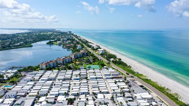 36 TWIN SHORES BOULEVARD, Longboat Key, FL 34228