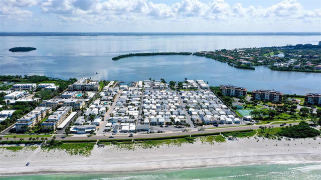 36 TWIN SHORES BOULEVARD, Longboat Key, FL 34228