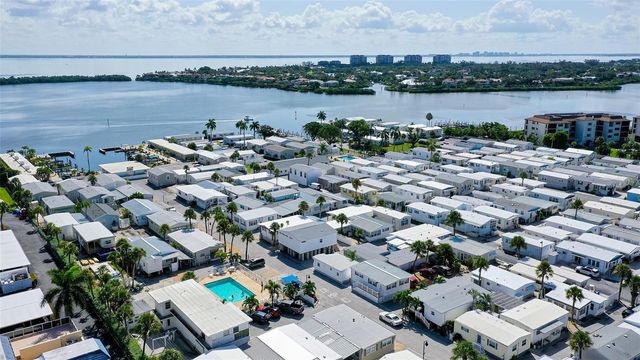 36 TWIN SHORES BOULEVARD, Longboat Key, FL 34228