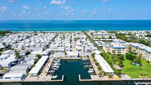 36 TWIN SHORES BOULEVARD, Longboat Key, FL 34228