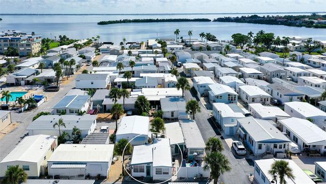 36 TWIN SHORES BOULEVARD, Longboat Key, FL 34228